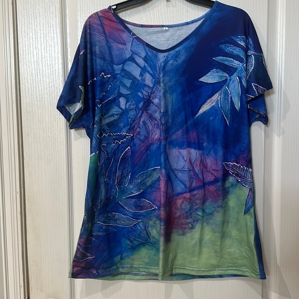 Size large, short sleeve, multicolor T-shirt, NWOT